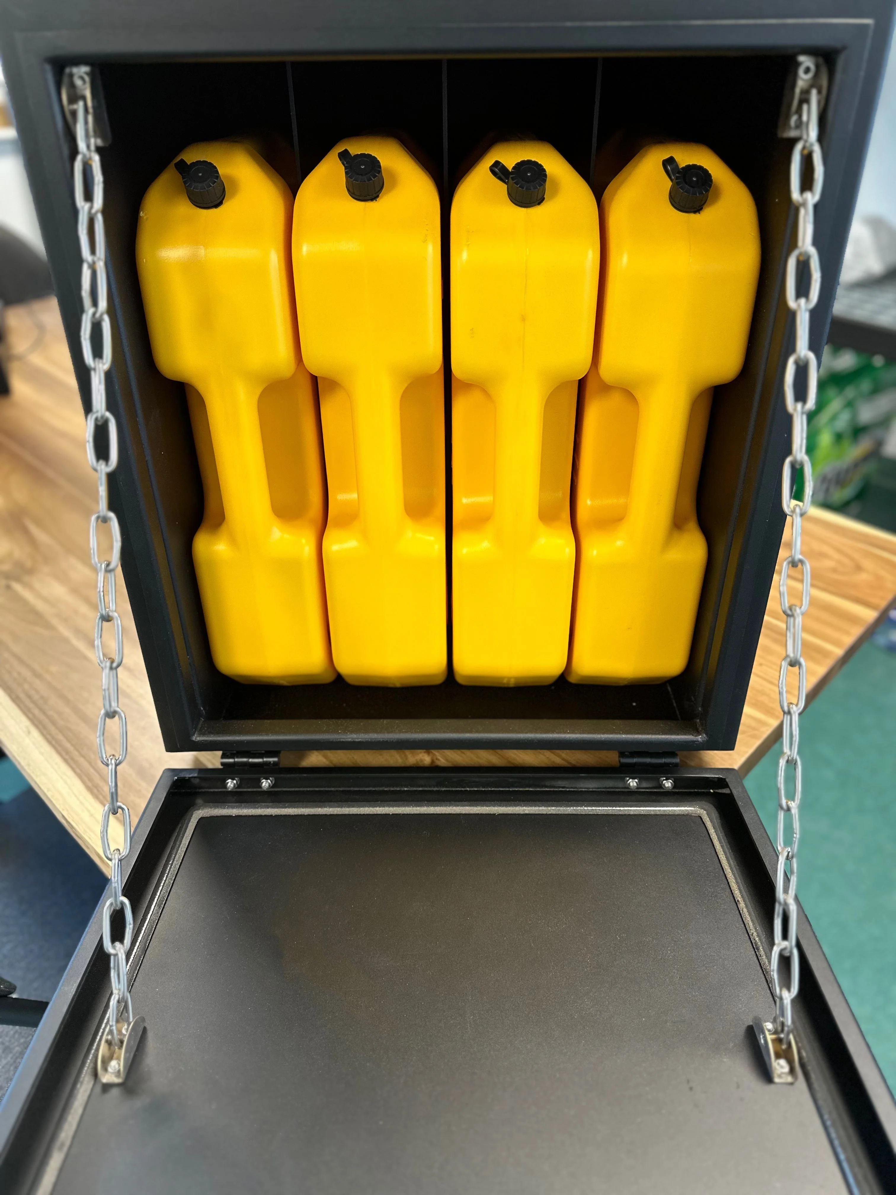 Aluminum Diesel Fuel Tank Storage Box - Image 3