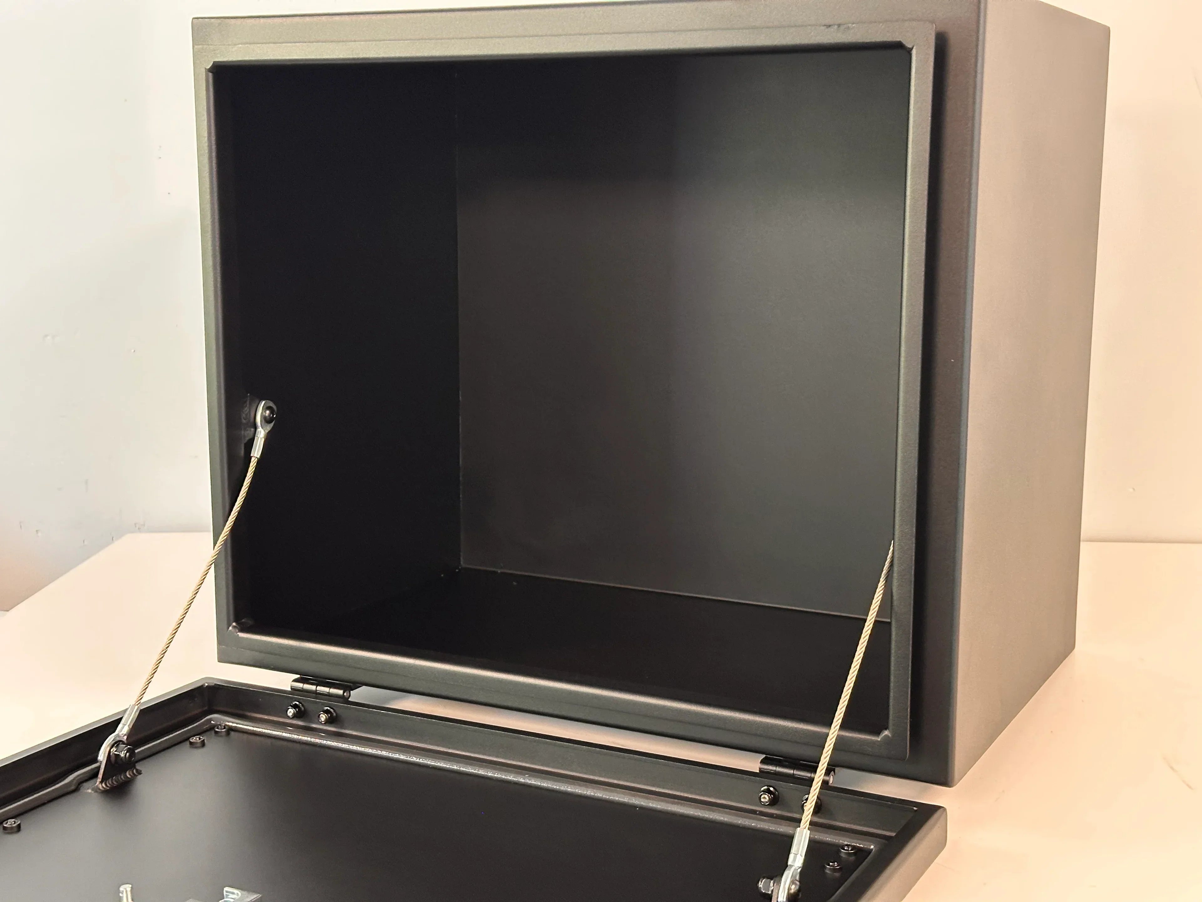 Aluminum Storage Box - Grande | Camper Van Storage - Image 3