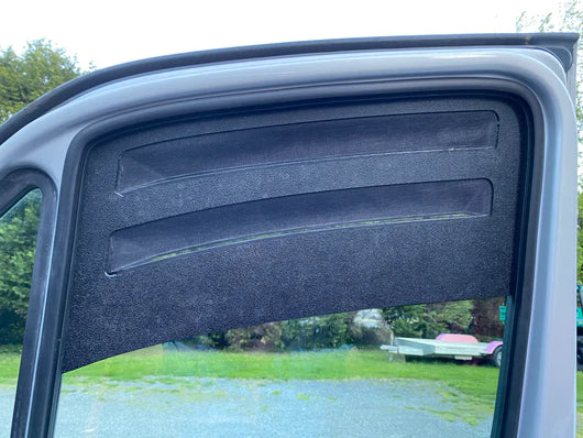 Bug Barrier / Sprinter Window Vent - Image 4