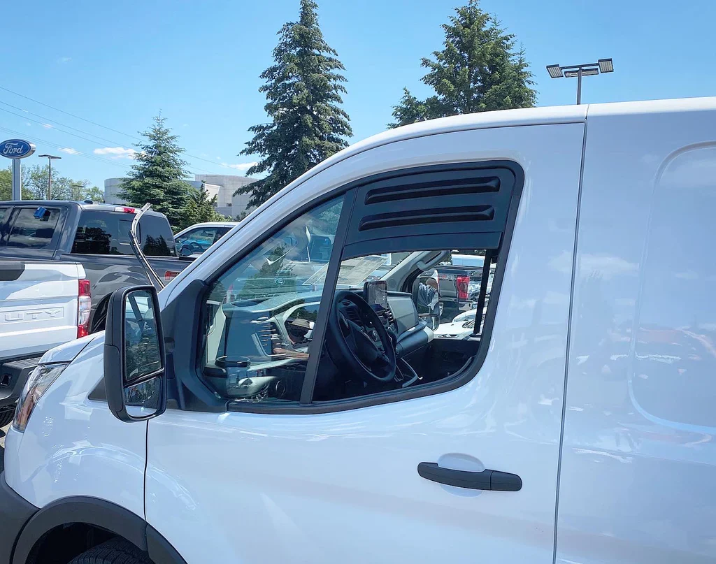 Bug Barrier / Transit Window Vent - Image 3