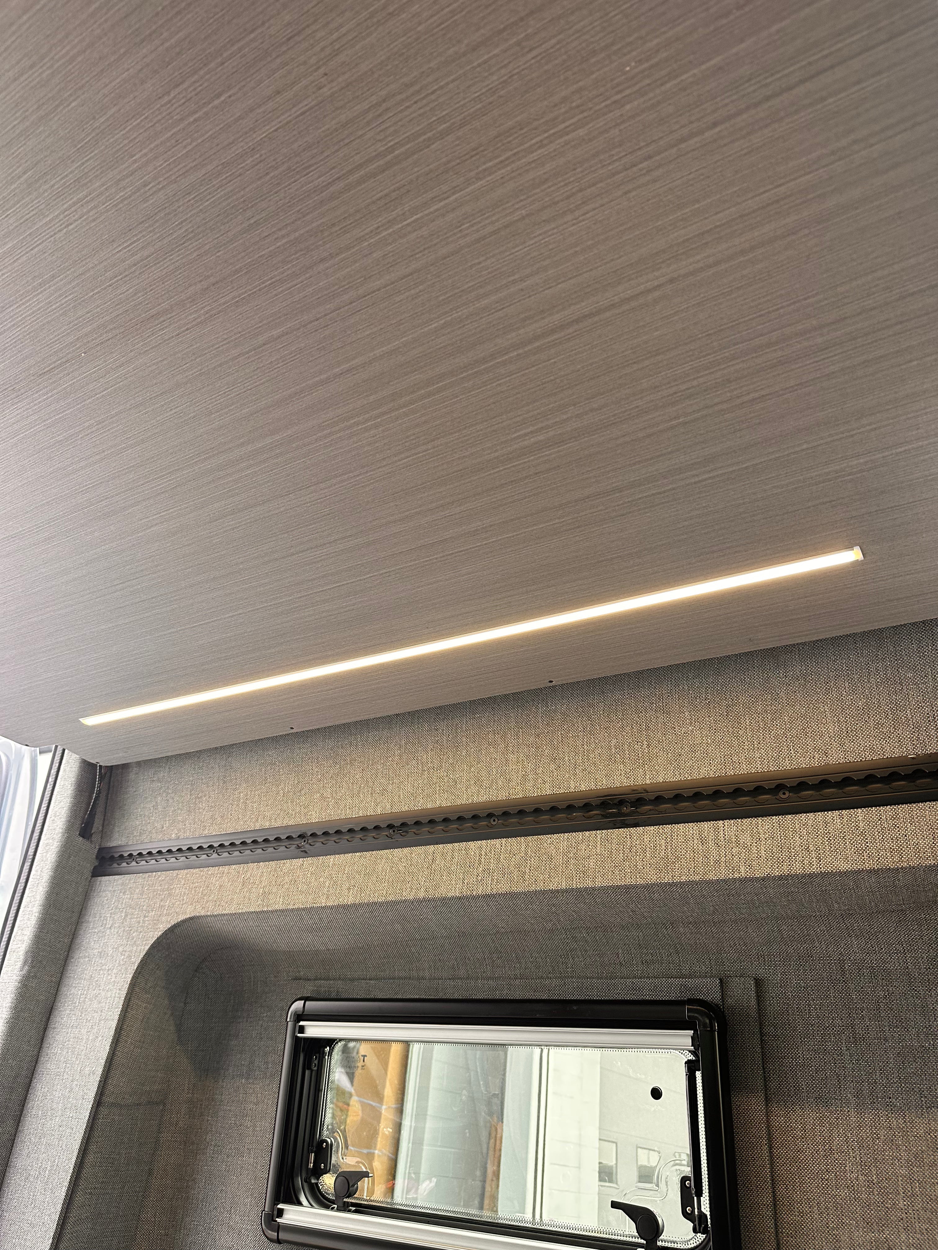 Camper Van Expandable Elevator Bed - Image 19
