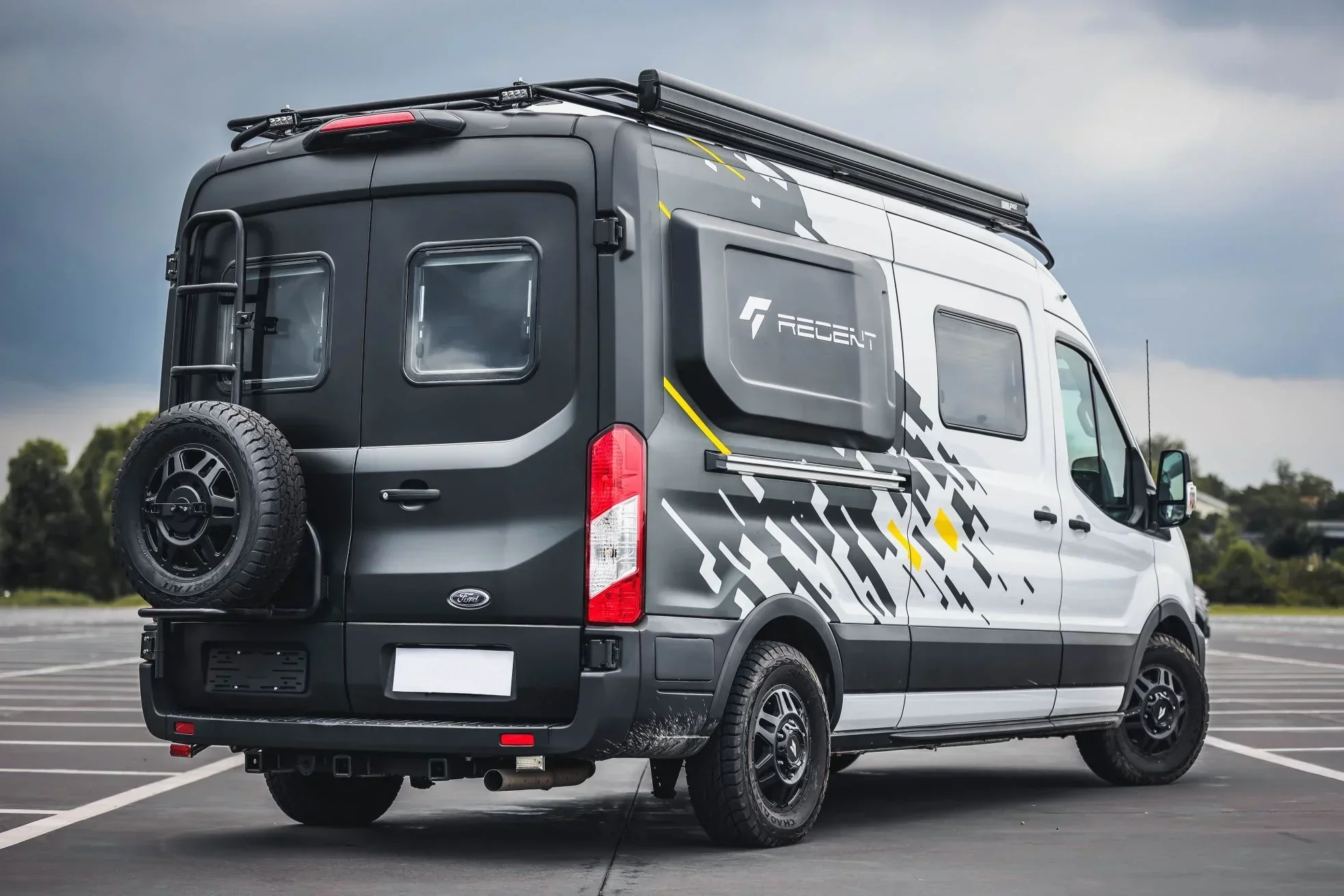 Ford Transit Two-in-one ladder and tire carrier - Image 6