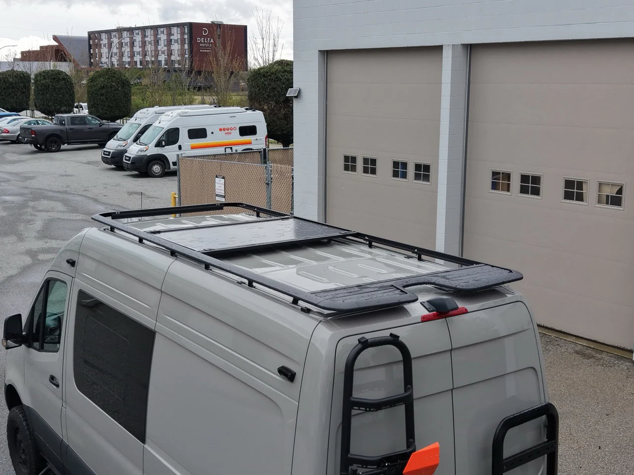 Roamlabx EDGE Roof Rack – Sprinter Low Profile Rack - Image 16