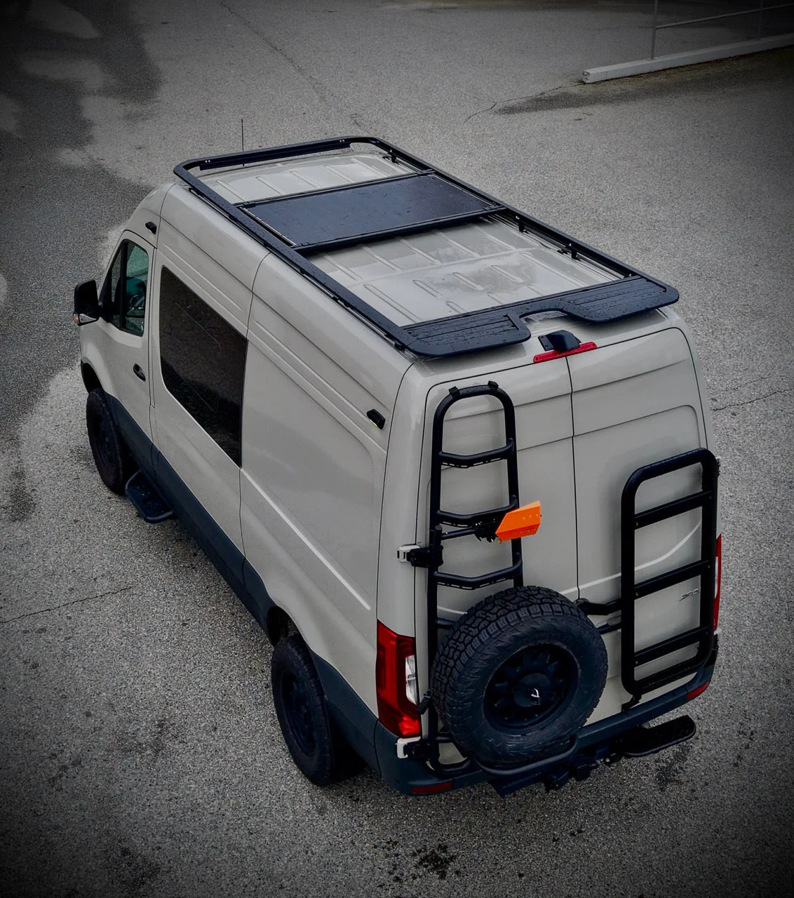 Roamlabx EDGE Roof Rack – Sprinter Low Profile Rack - Image 6