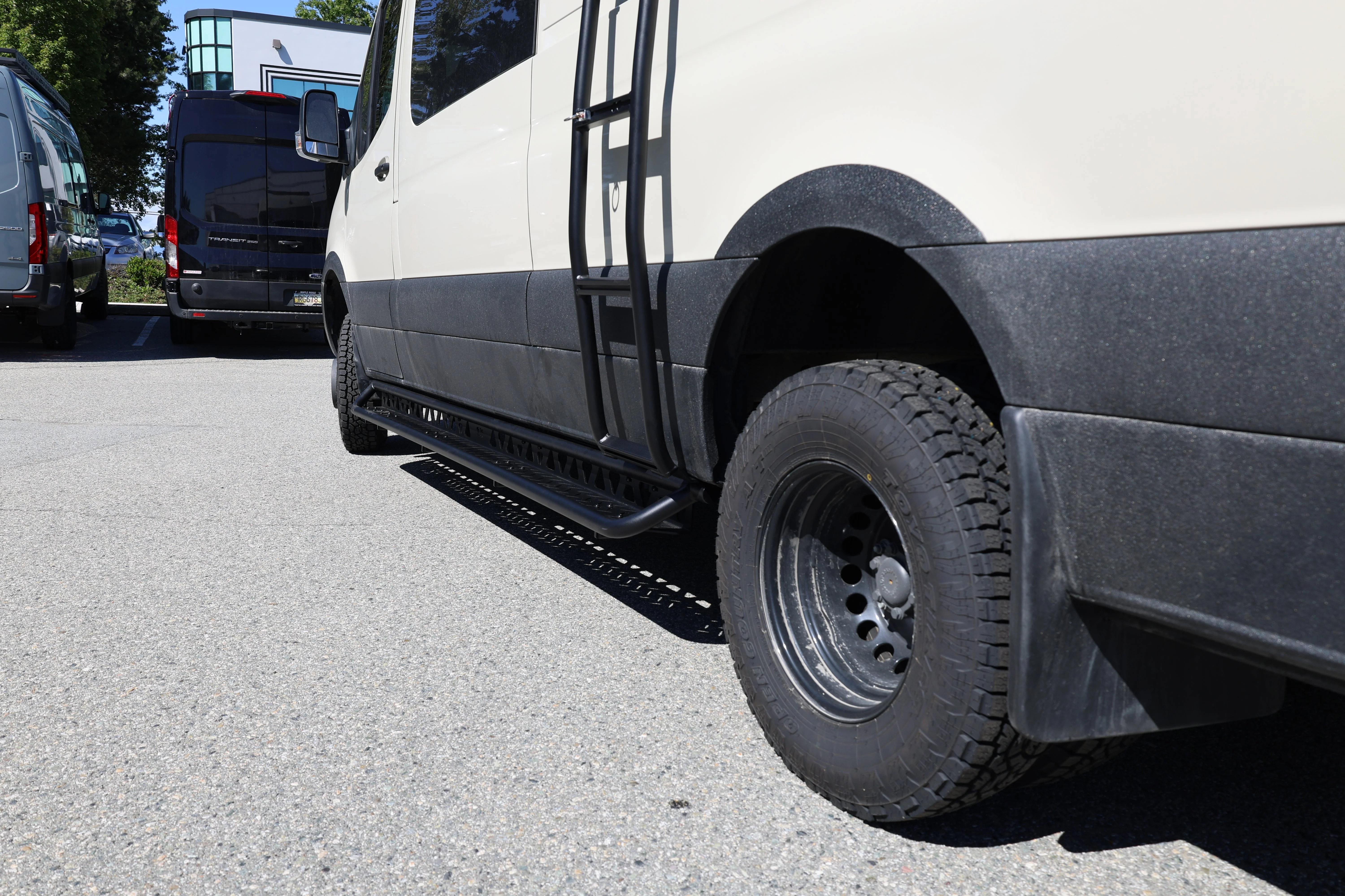 Sprinter Aluminum Running Boards With Drop-Down - Image 6