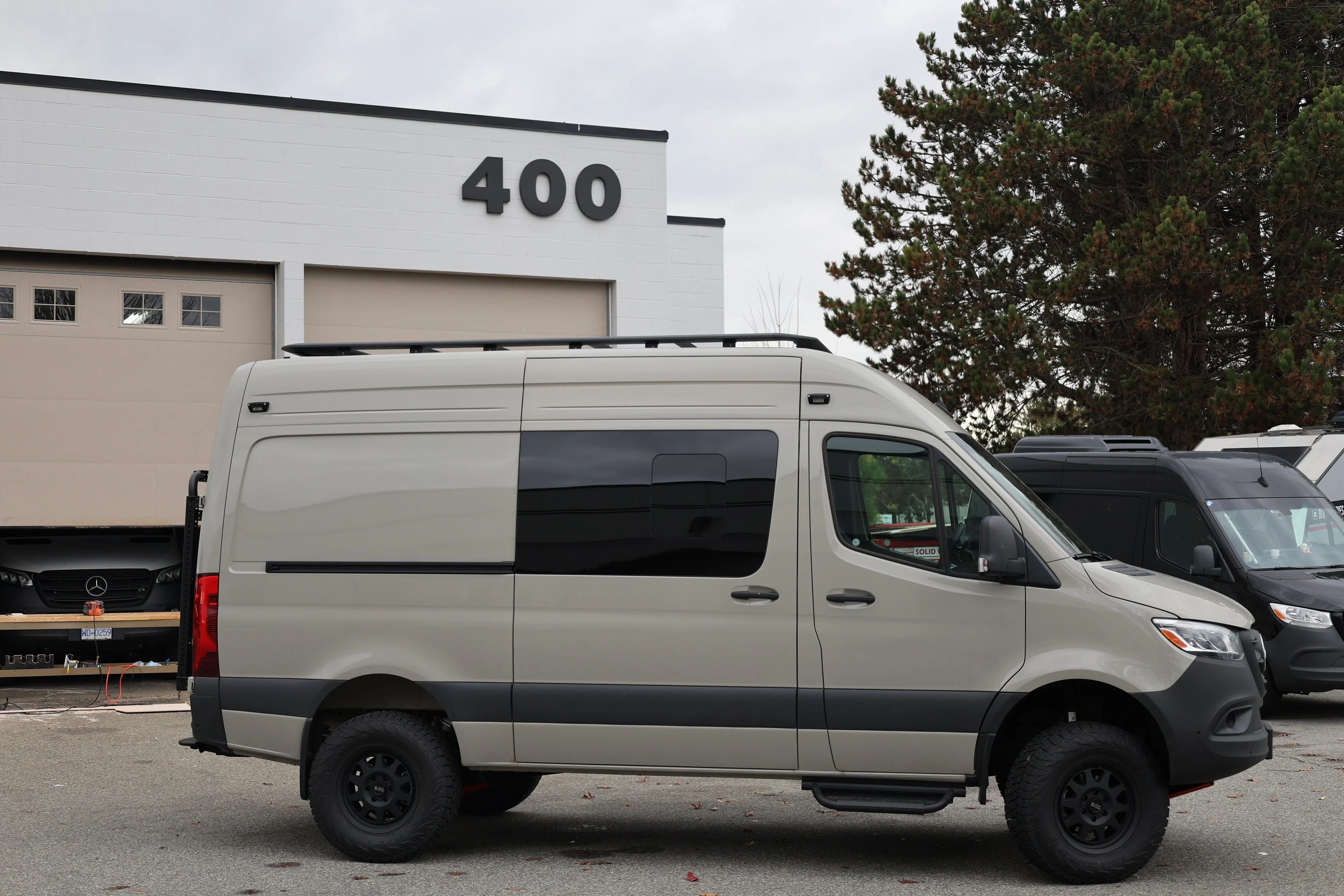Sprinter Running Boards – Hexagon Series - Image 13