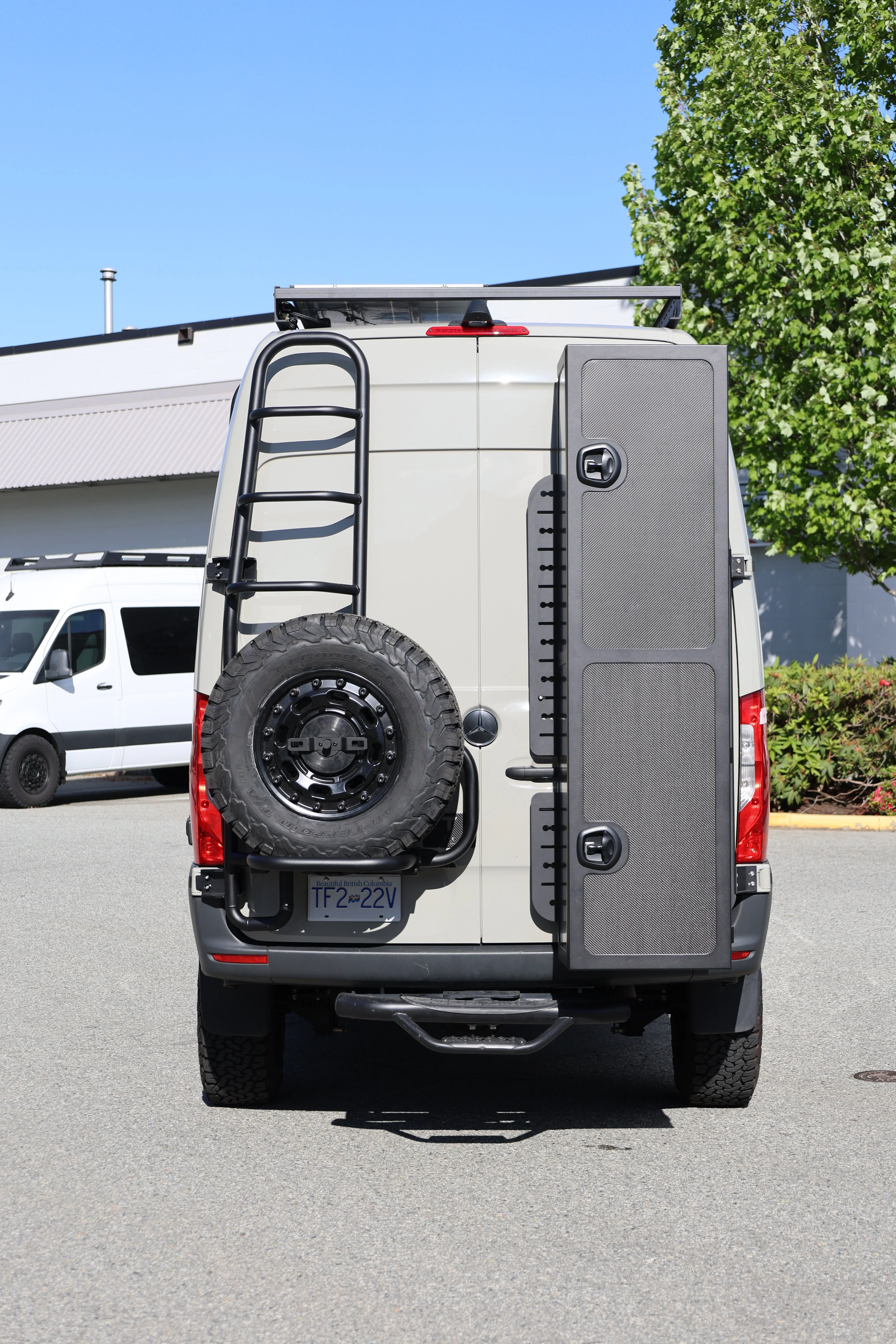 Trenta Ski / Multisport Storage Box - Carbon Fiber - Image 4